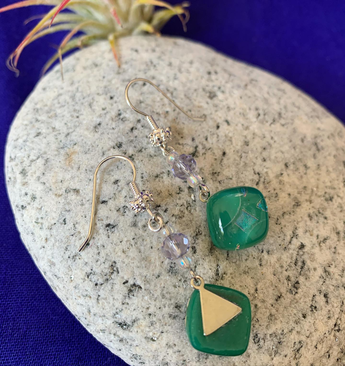 Beaded Cat's Eyes Green Earrings