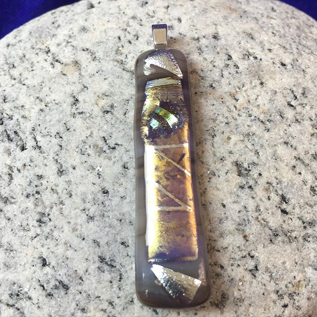 Grey Gardens Pendant